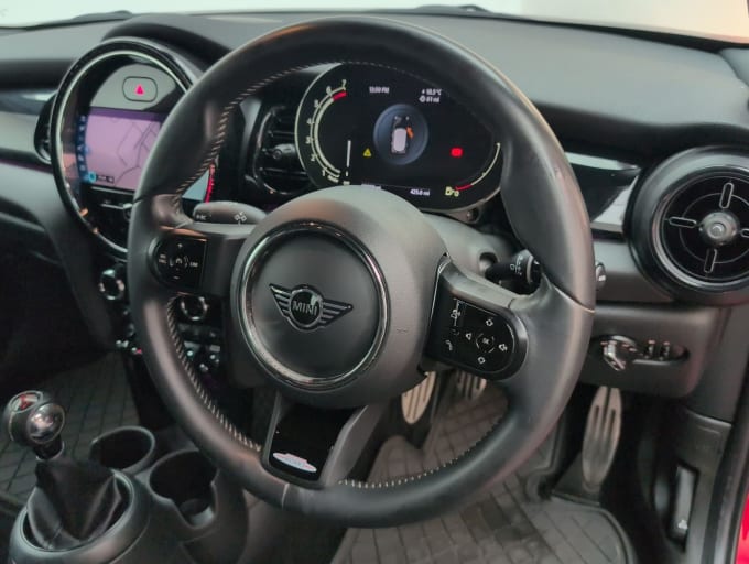 2025 Mini Hatch