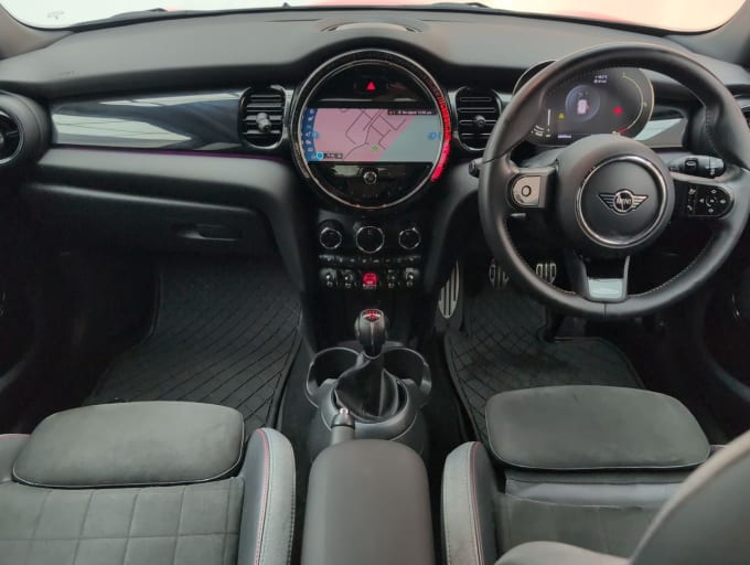 2025 Mini Hatch
