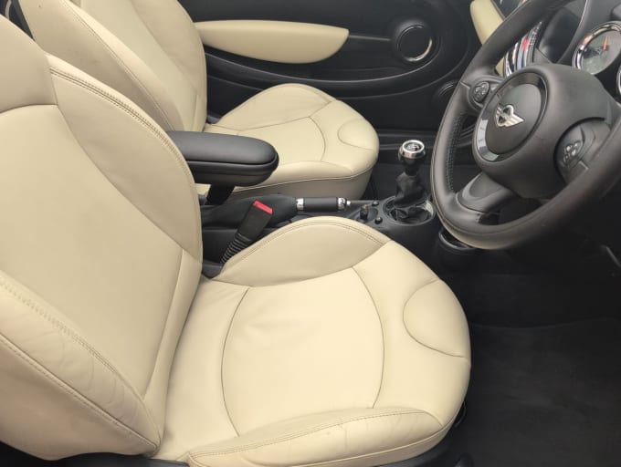 2025 Mini Convertible