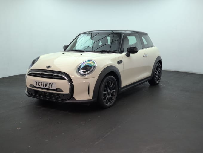 2025 Mini Hatch