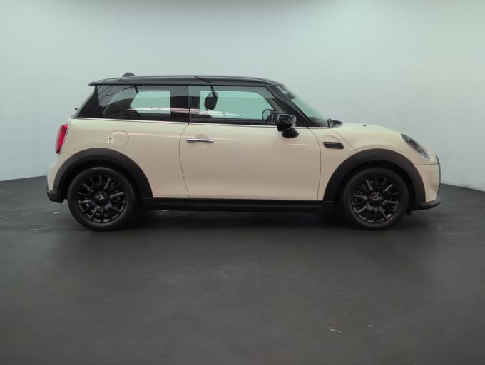 2025 Mini Hatch