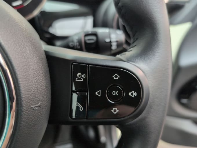 2025 Mini Hatch