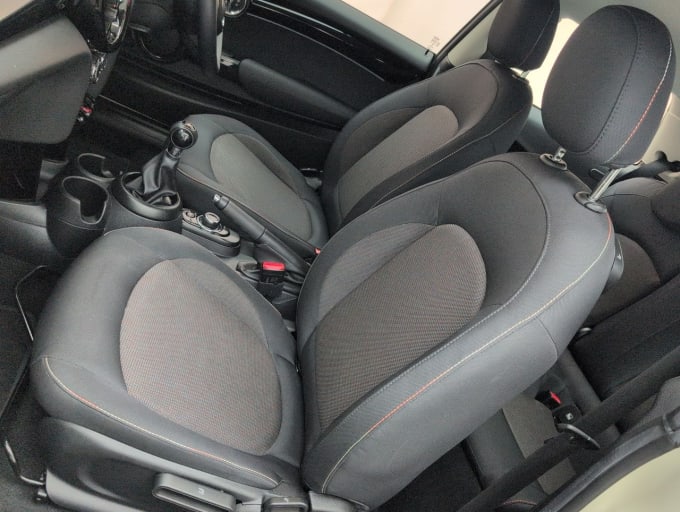 2025 Mini Hatch