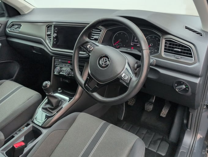 2025 Volkswagen T-roc
