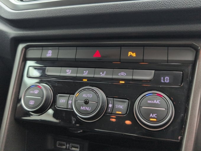 2025 Volkswagen T-roc