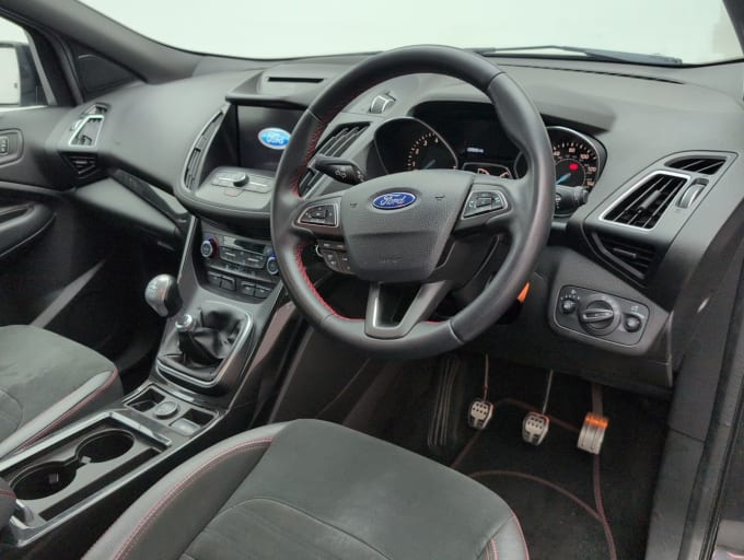 2025 Ford Kuga