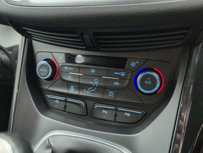 2025 Ford Kuga