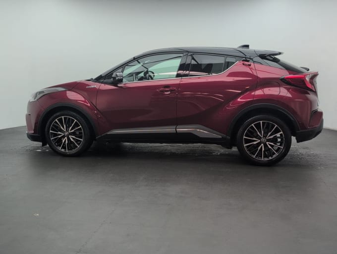 2025 Toyota C-hr