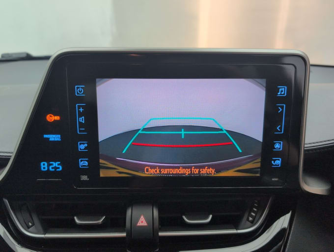 2025 Toyota C-hr