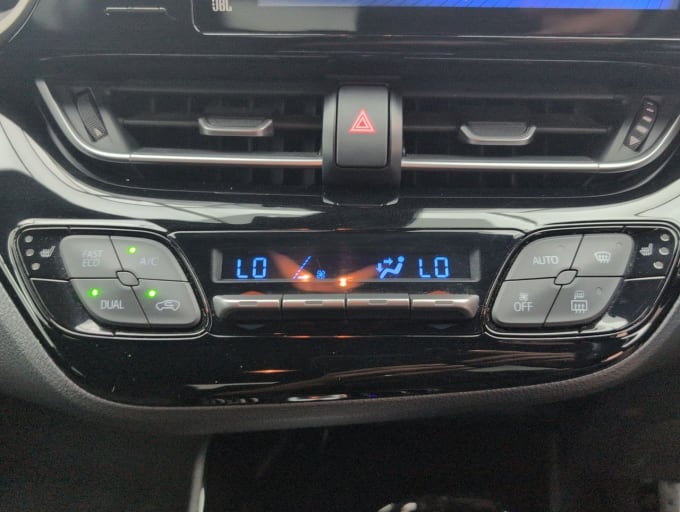 2025 Toyota C-hr