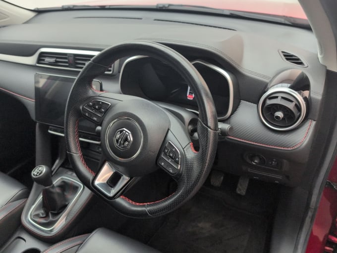 2025 Mg Mg Zs
