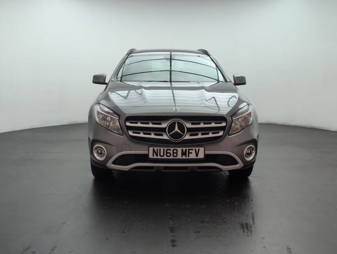 2025 Mercedes-benz 180