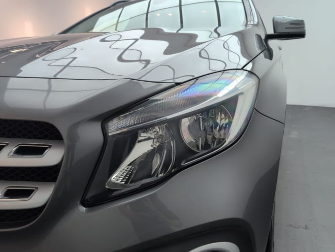 2025 Mercedes-benz 180