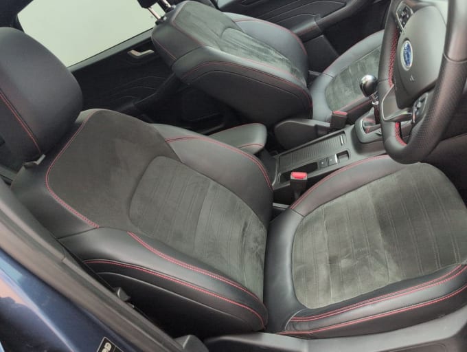 2025 Ford Kuga