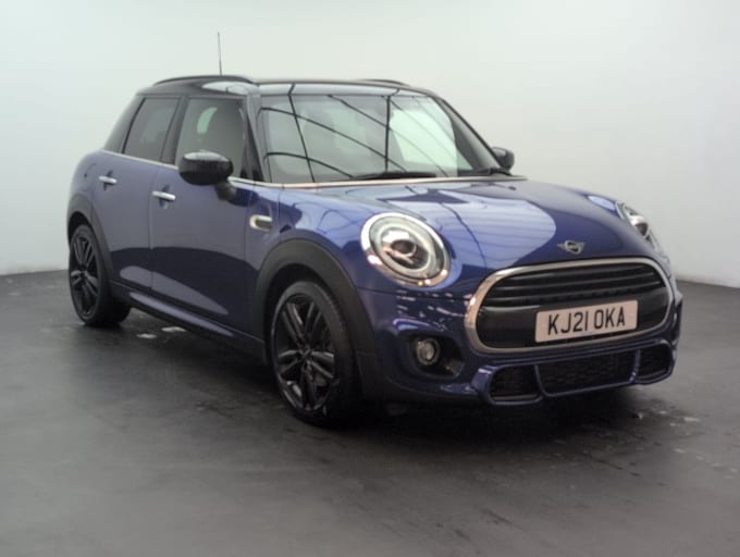 2025 Mini Hatch