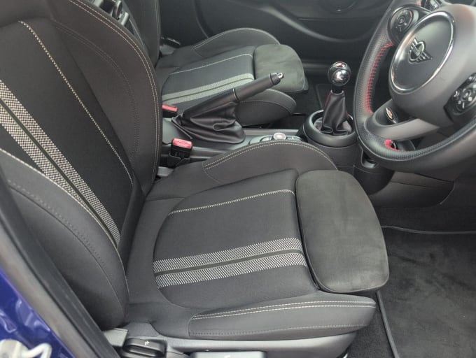 2025 Mini Hatch
