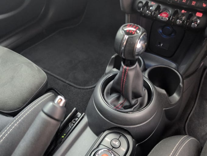2025 Mini Hatch