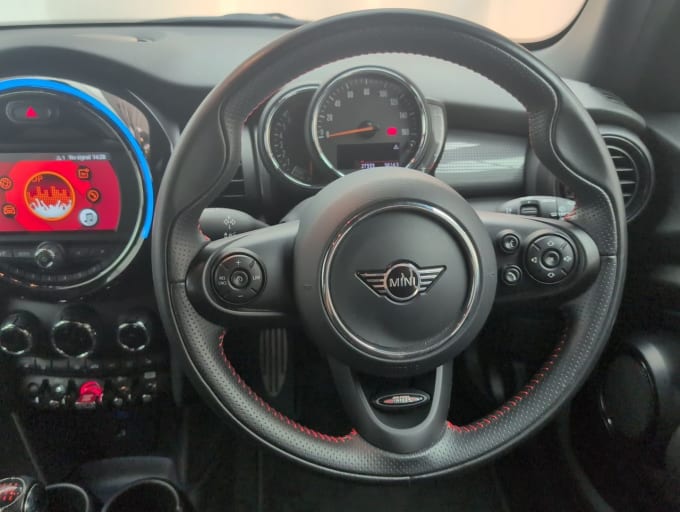 2025 Mini Hatch