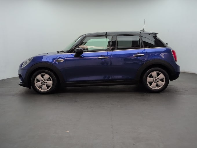 2025 Mini Hatch