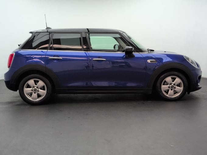 2025 Mini Hatch