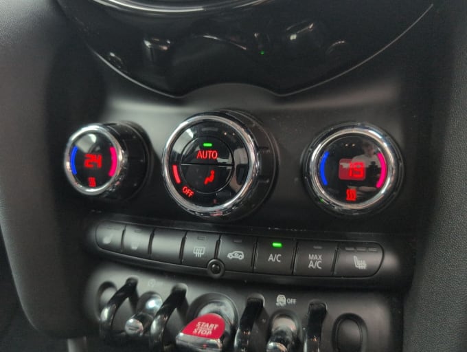 2025 Mini Hatch
