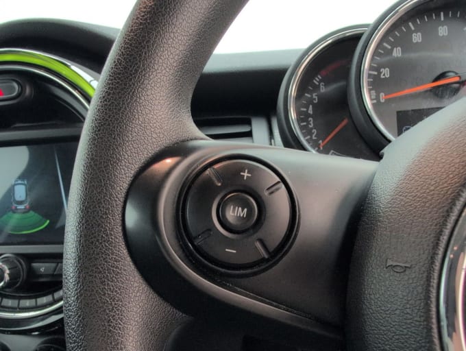 2025 Mini Hatch
