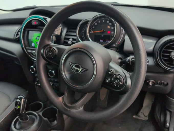 2025 Mini Hatch