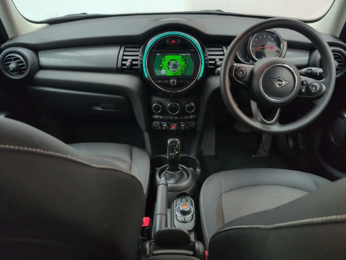 2025 Mini Hatch