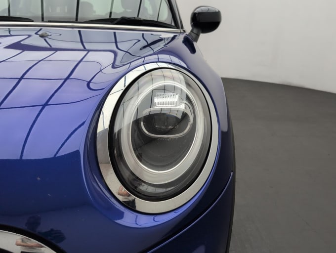 2025 Mini Hatch