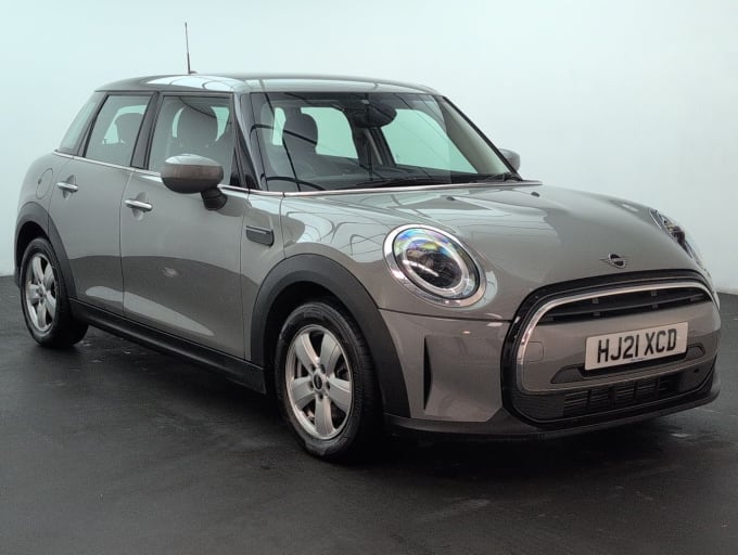 2025 Mini Hatch