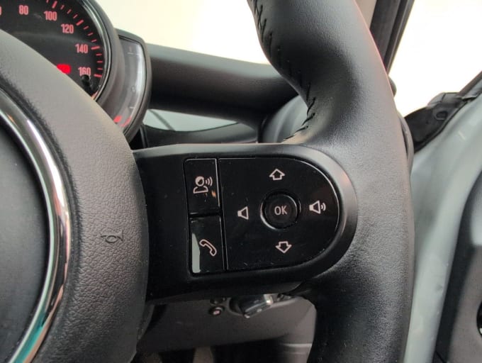 2025 Mini Hatch