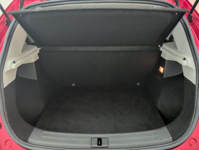 2025 Mg Mg Zs