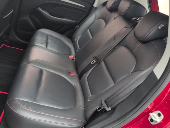 2025 Mg Mg Zs