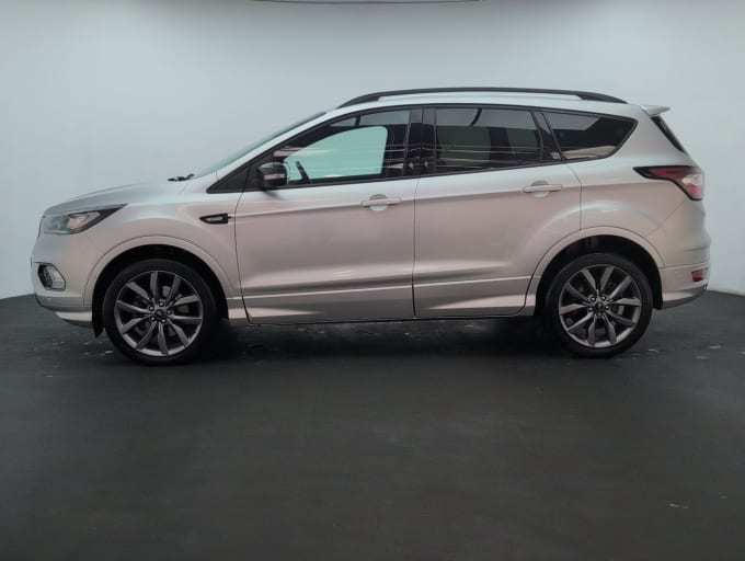 2025 Ford Kuga