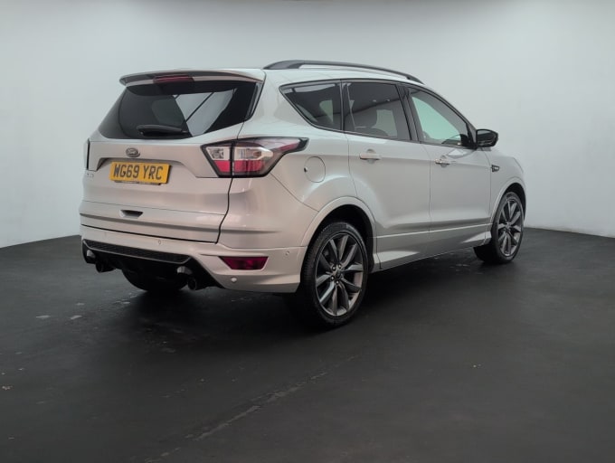 2025 Ford Kuga