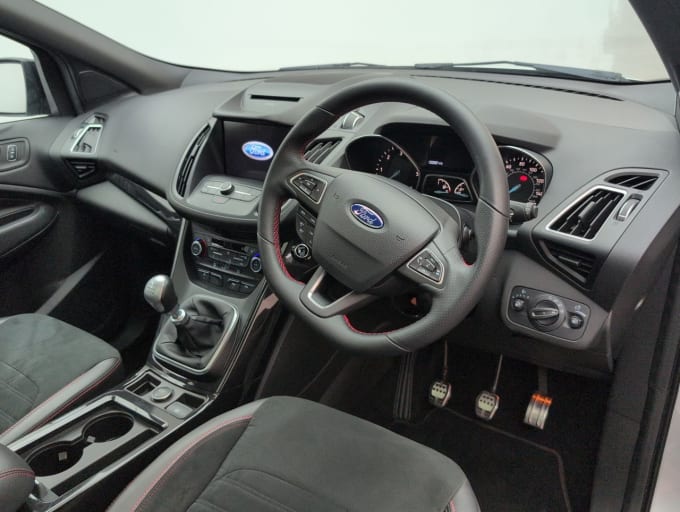 2025 Ford Kuga