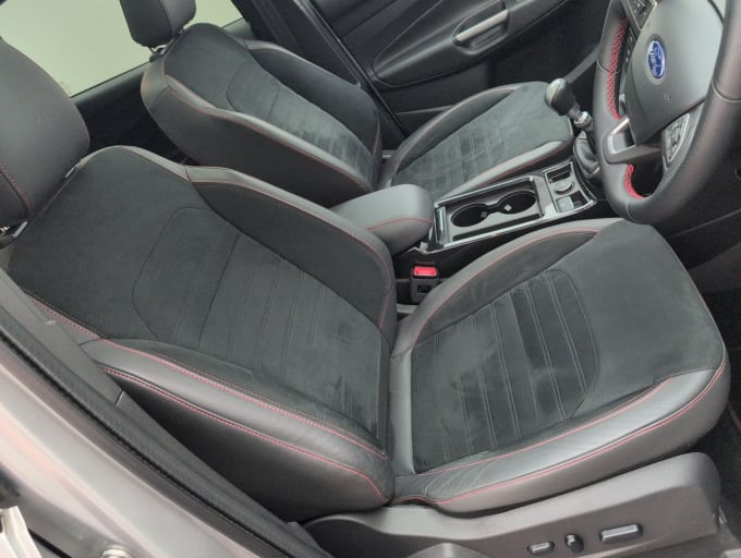 2025 Ford Kuga