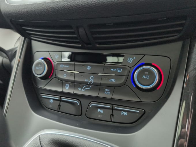 2025 Ford Kuga