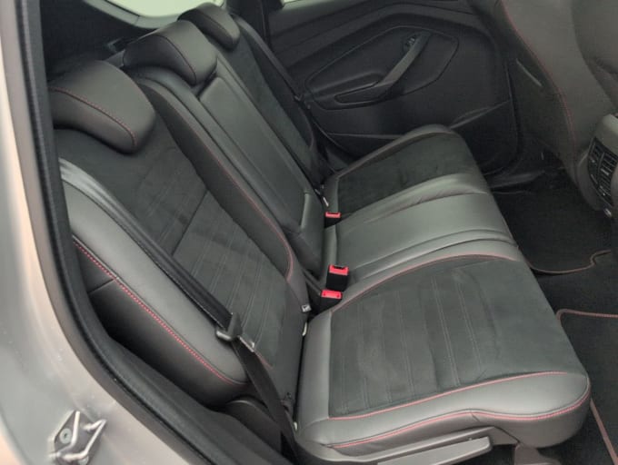 2025 Ford Kuga