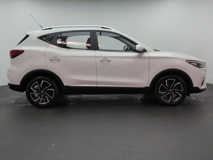 2025 Mg Mg Zs
