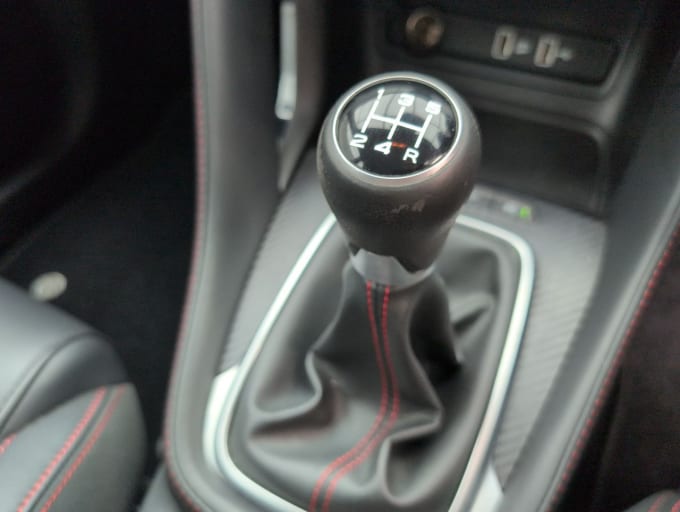 2025 Mg Mg Zs