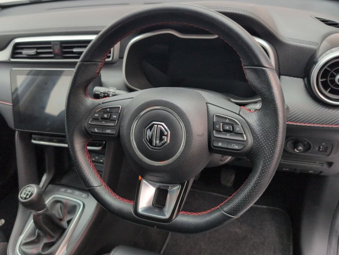 2025 Mg Mg Zs