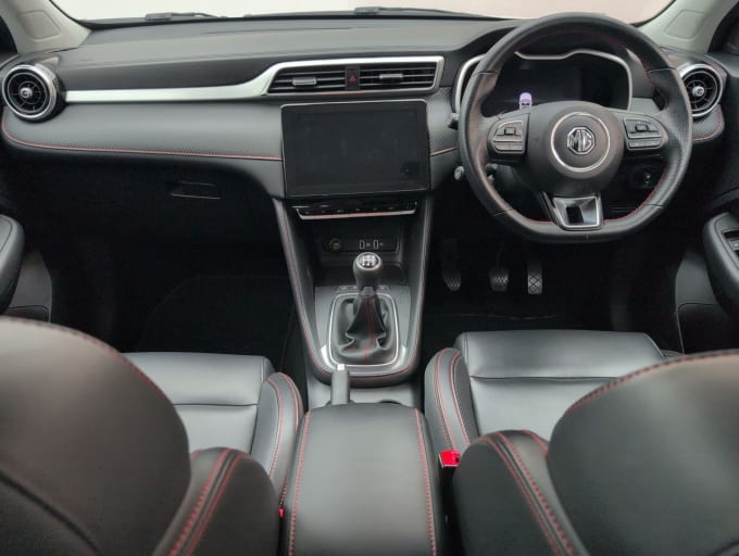 2025 Mg Mg Zs