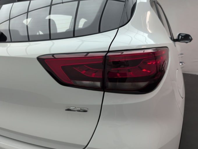 2025 Mg Mg Zs