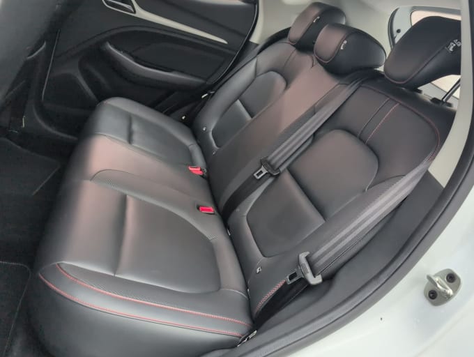 2025 Mg Mg Zs