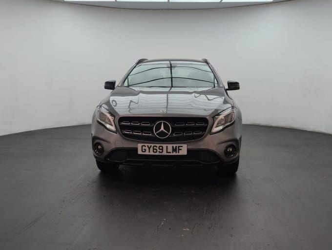 2025 Mercedes-benz 180