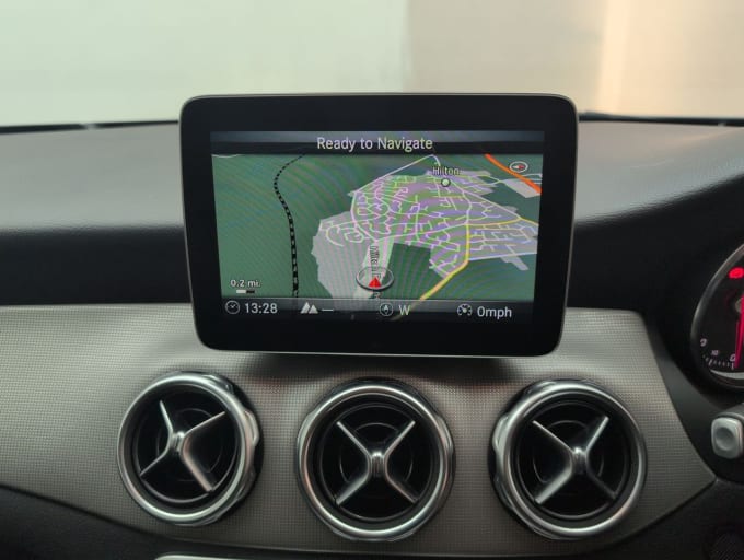 2025 Mercedes-benz 180