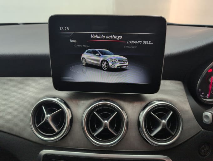 2025 Mercedes-benz 180