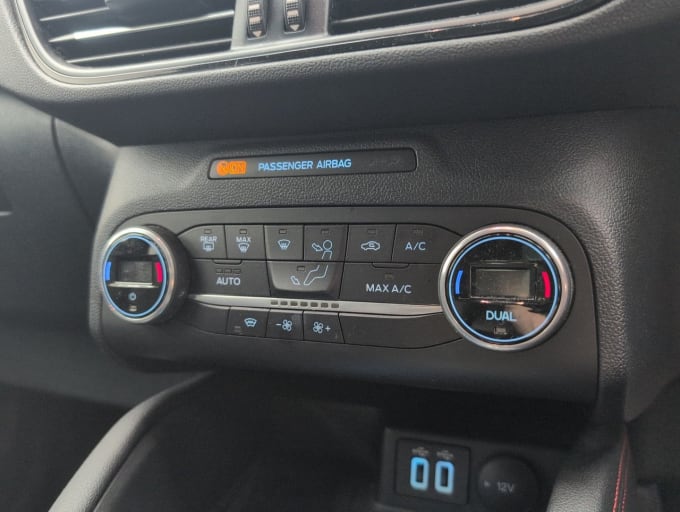 2025 Ford Kuga