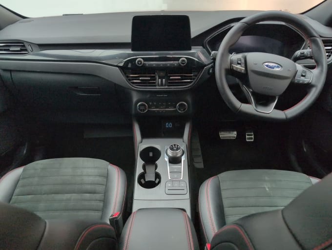 2025 Ford Kuga